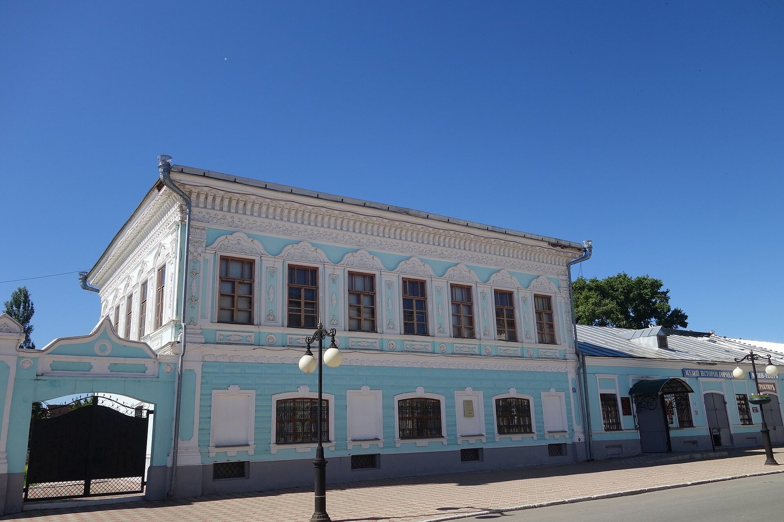Купеческая застройка исторического центра · фото SunTW · CC BY-SA 4.0 · Викисклад