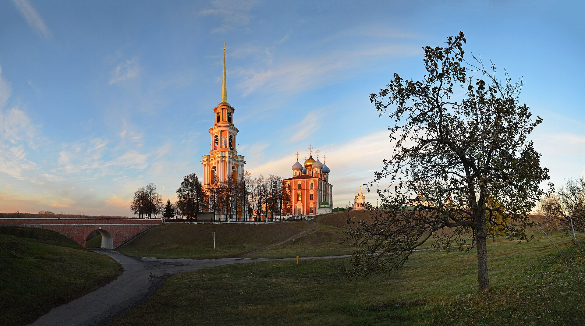 Рязанский кремль днём