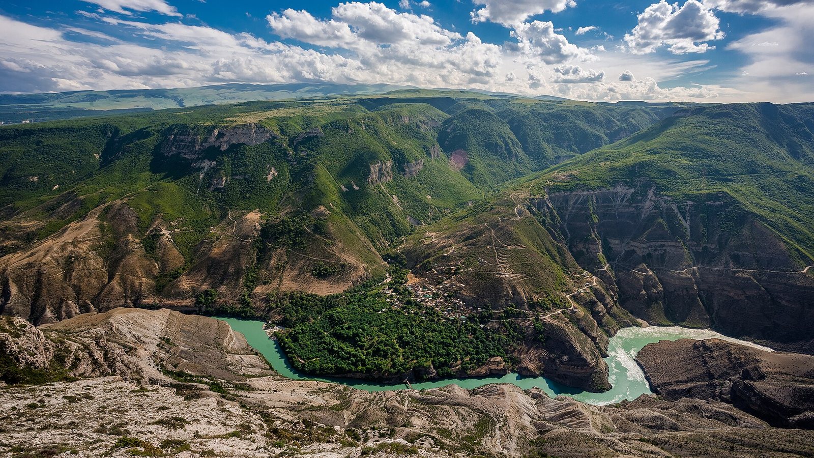 Из Махачкалы — к Сулакскому каньону: однодневное приключение на внедорожнике