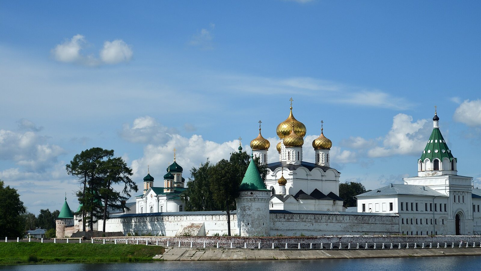 Кострома из-под кисти русских художников