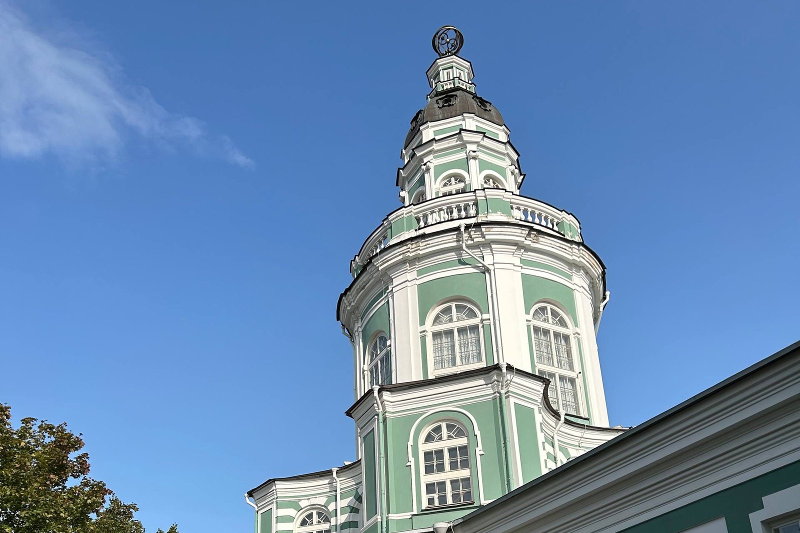 Фейк или Факт: невероятные истории от Дворцовой до Казанской