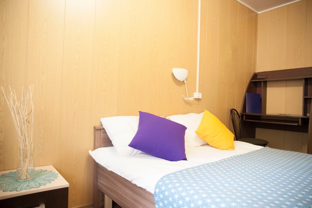 RoomHouse